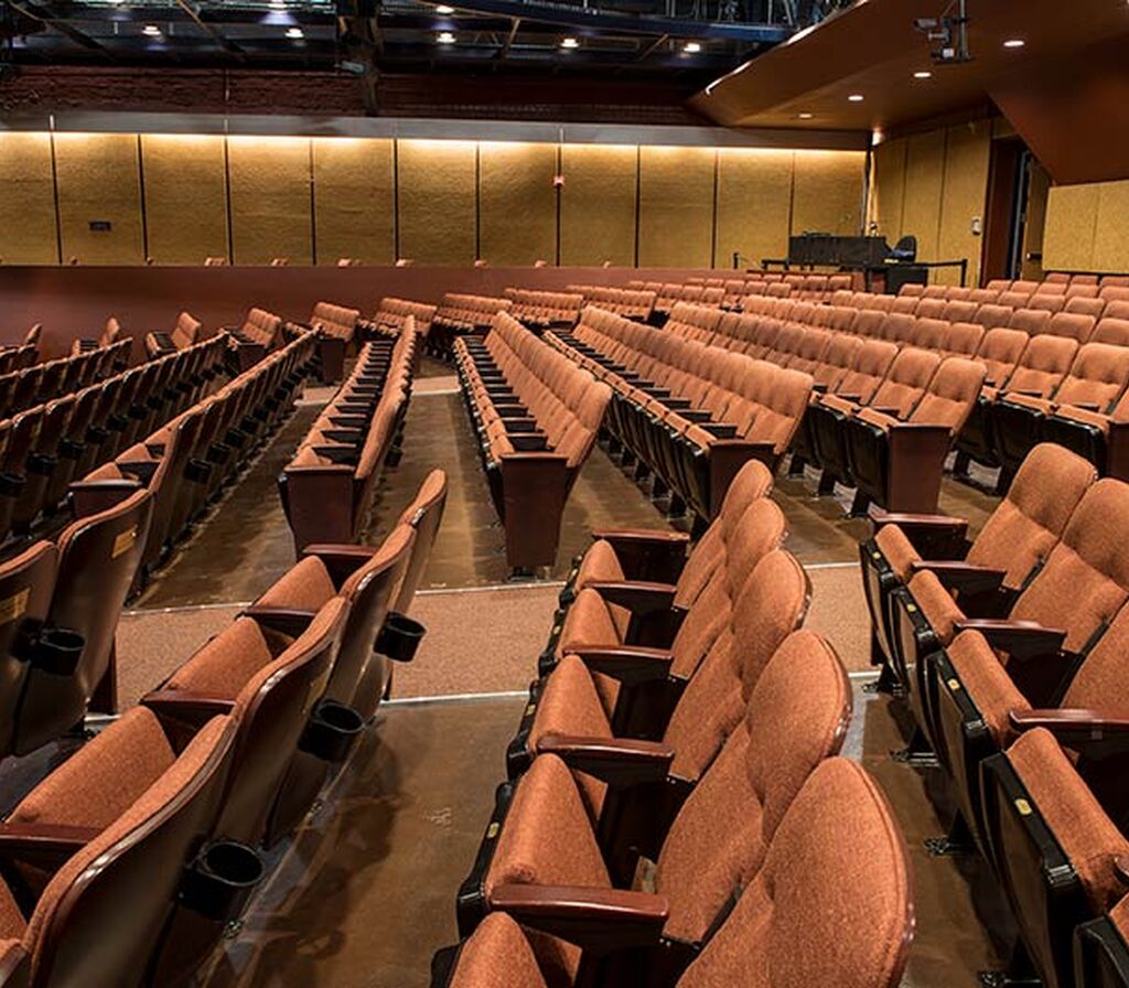 Pheonix Theatre auditorium seating with model 52.6.86.4 Marquee…